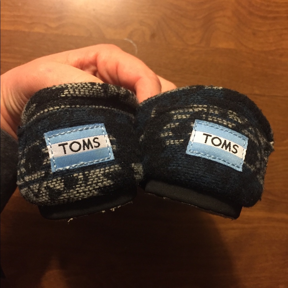 Toms Multicolor Patterned Flats - Picture 6 of 8